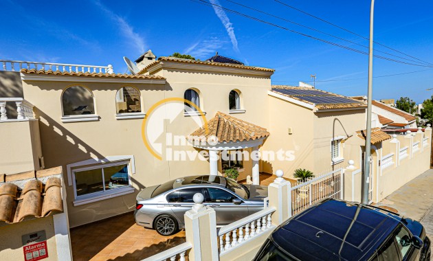 Resale - Villa - San Miguel de Salinas - Las Communicaciones