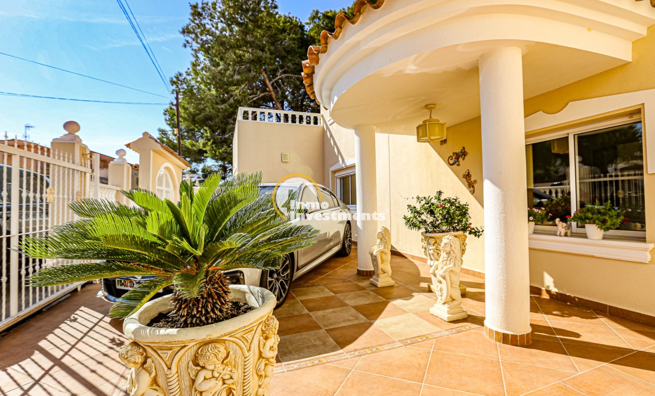 Resale - Villa - San Miguel de Salinas - Las Communicaciones