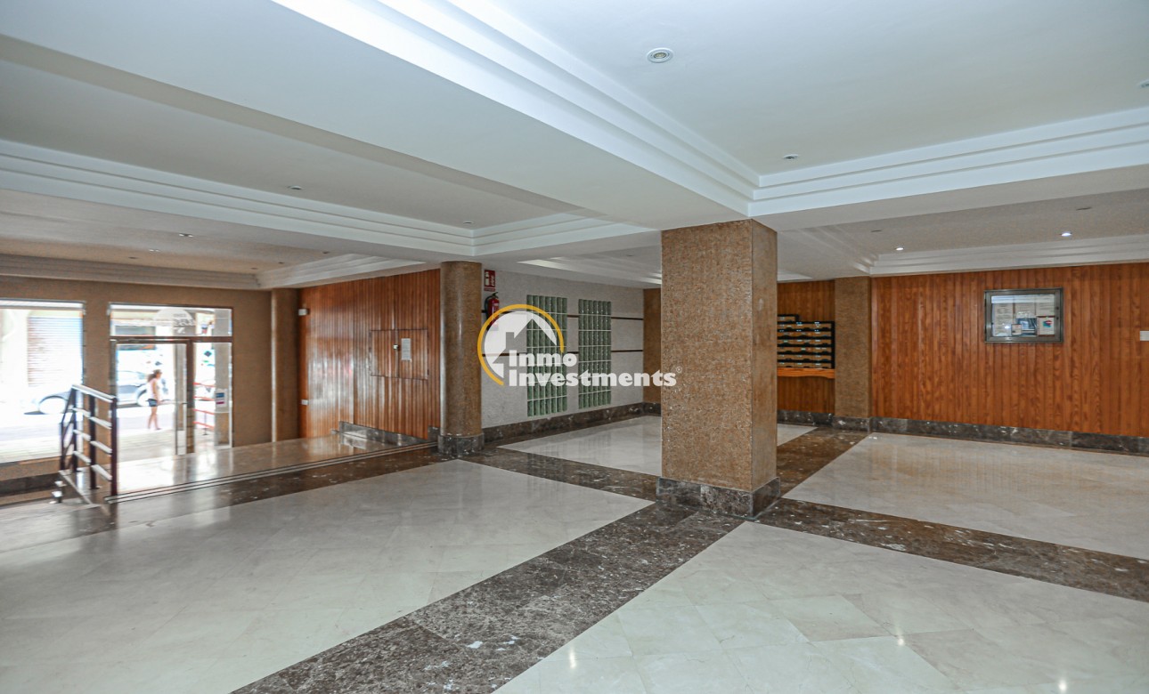 Resale - Apartment - La Mata