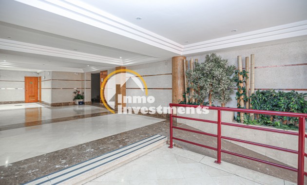 Resale - Apartment - La Mata