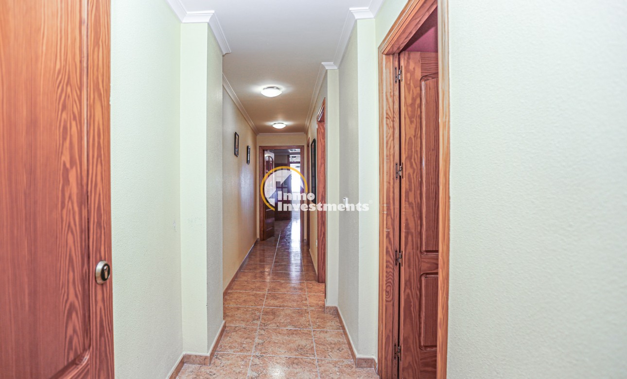 Resale - Apartment - La Mata