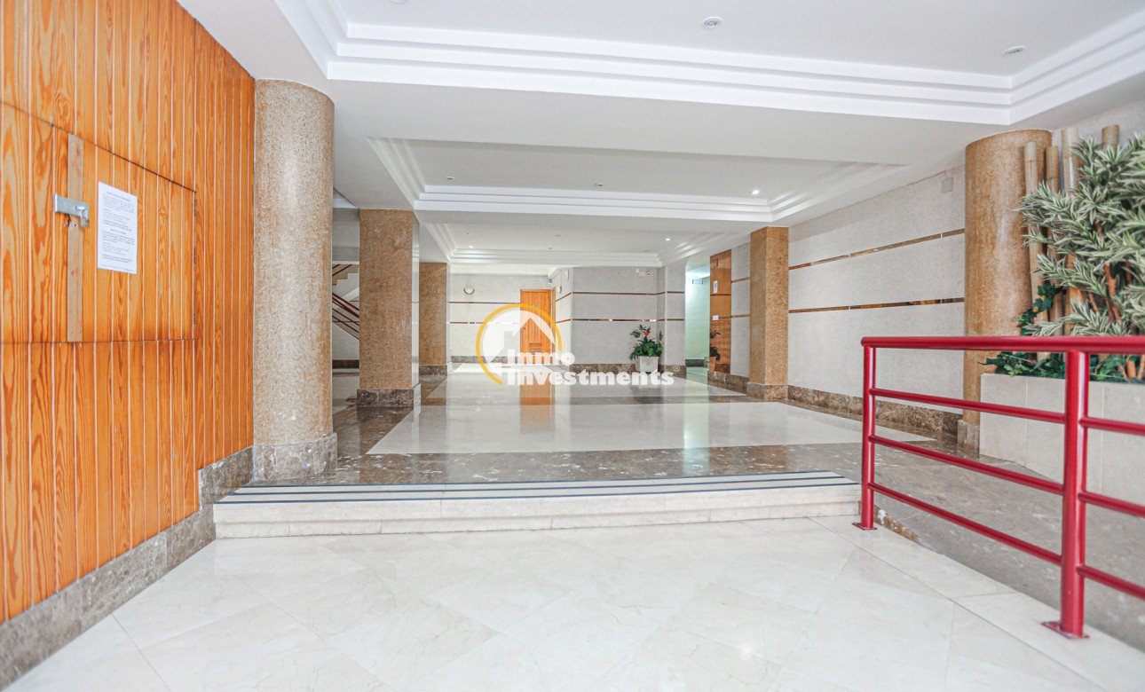 Resale - Apartment - La Mata