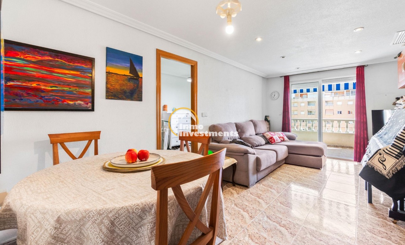 Resale - Apartment - Torrevieja - Centro