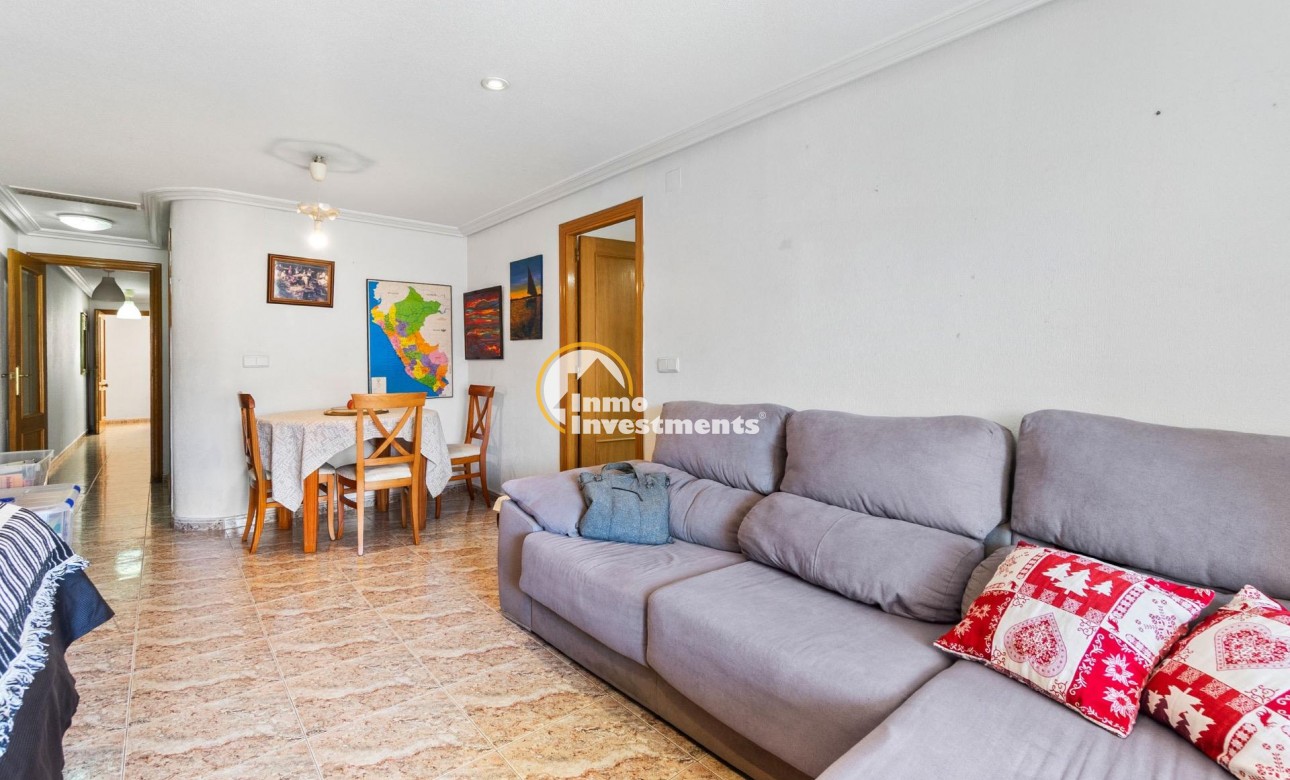 Resale - Apartment - Torrevieja - Centro