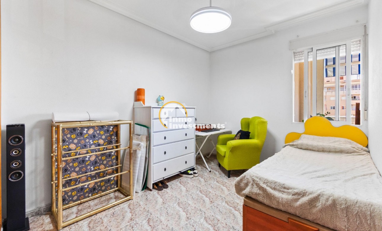 Resale - Apartment - Torrevieja - Centro
