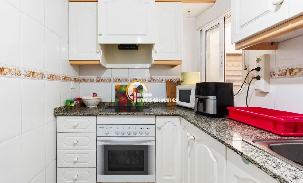 Resale - Apartment - Torrevieja - Centro