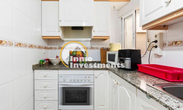 Resale - Apartment - Torrevieja - Centro