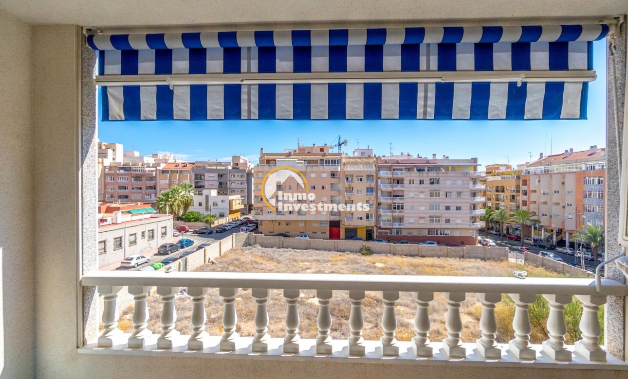 Resale - Apartment - Torrevieja - Centro