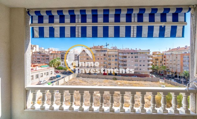 Resale - Apartment - Torrevieja - Centro