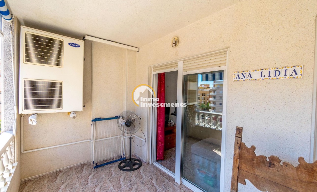 Resale - Apartment - Torrevieja - Centro
