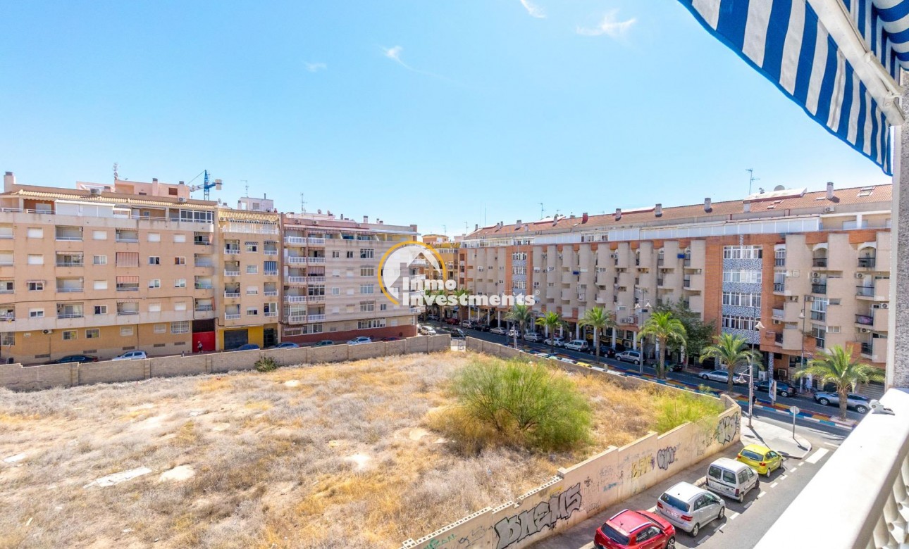 Resale - Apartment - Torrevieja - Centro