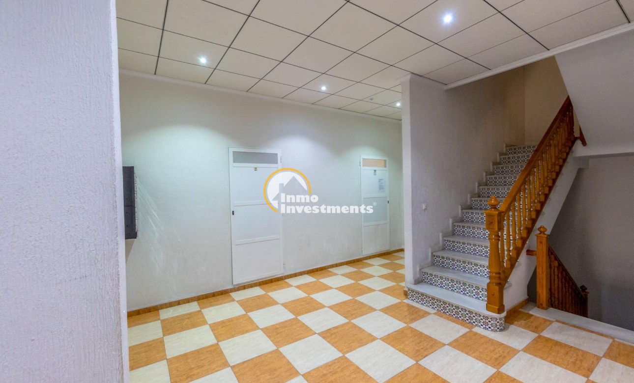 Resale - Apartment - Torrevieja - Centro