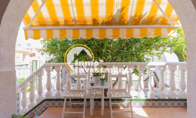 Reventa - Chalet independiente - Torrevieja