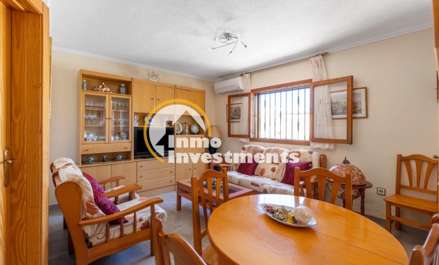 Reventa - Chalet independiente - Torrevieja