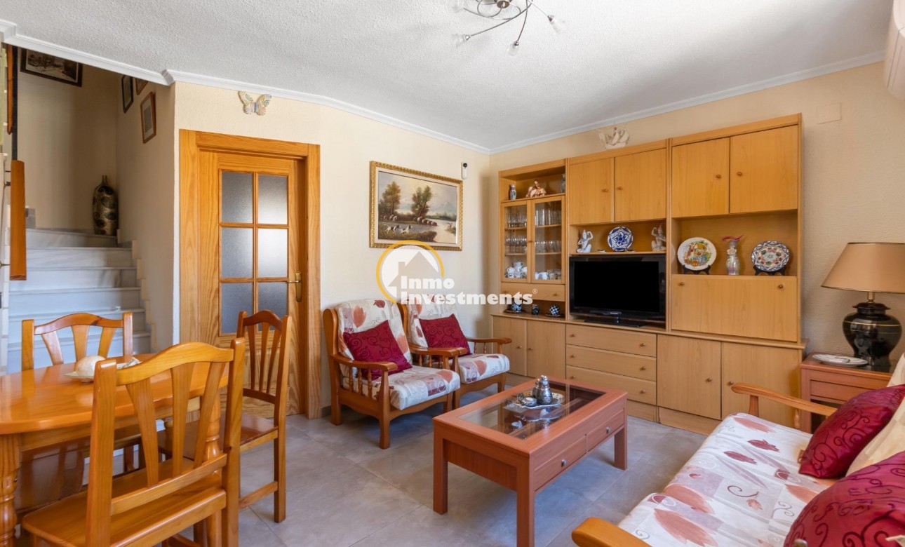 Reventa - Chalet independiente - Torrevieja