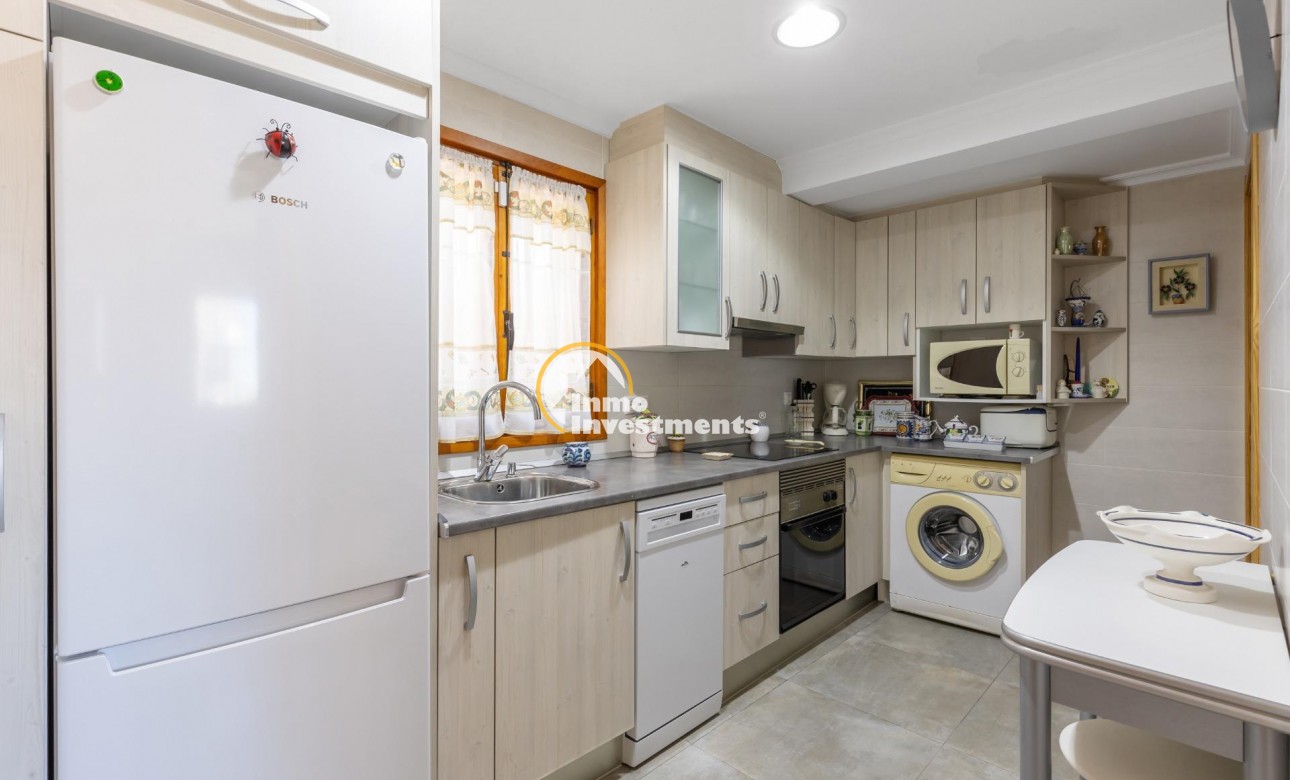 Reventa - Chalet independiente - Torrevieja