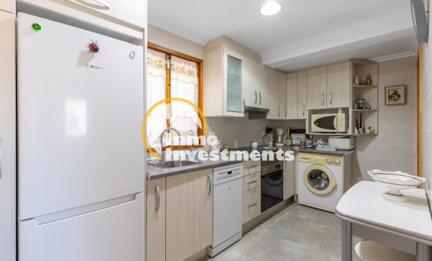 Reventa - Chalet independiente - Torrevieja