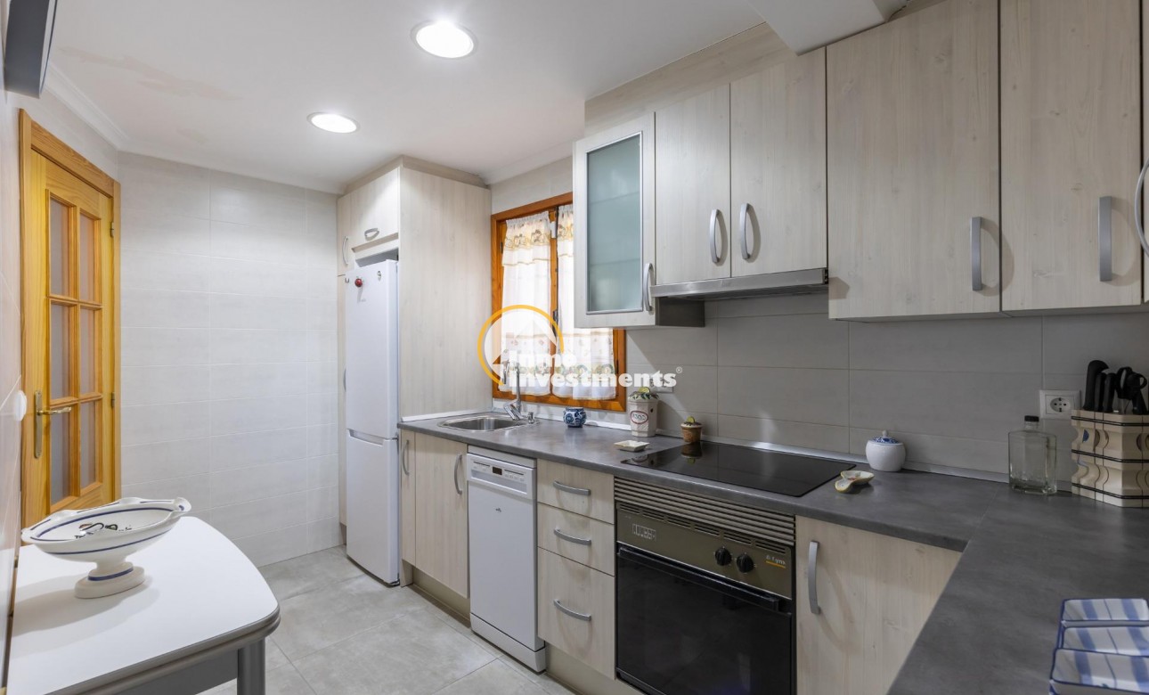 Reventa - Chalet independiente - Torrevieja