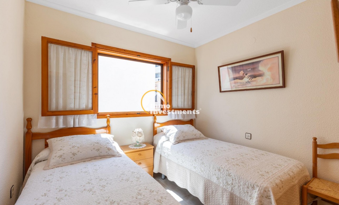 Reventa - Chalet independiente - Torrevieja