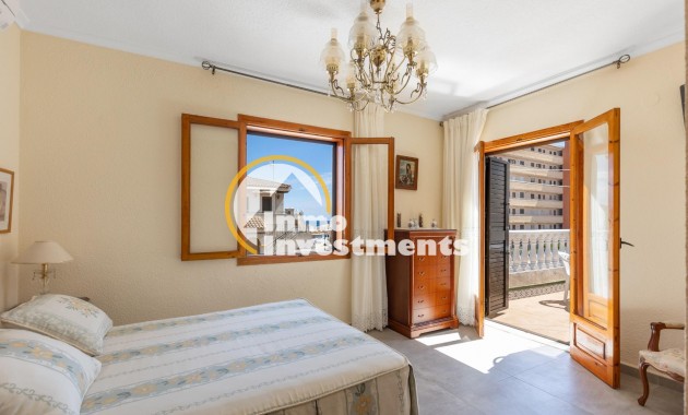 Reventa - Chalet independiente - Torrevieja