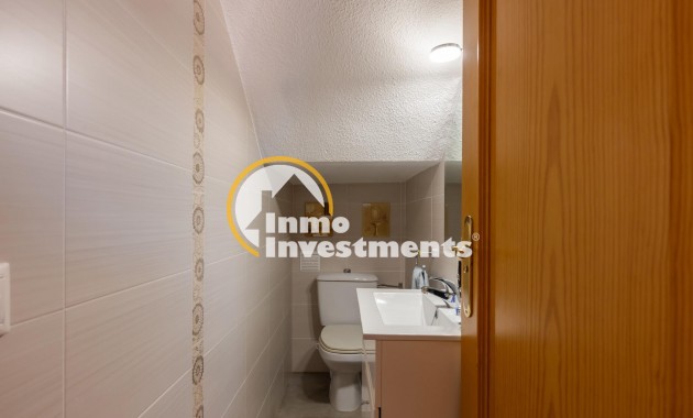 Reventa - Chalet independiente - Torrevieja