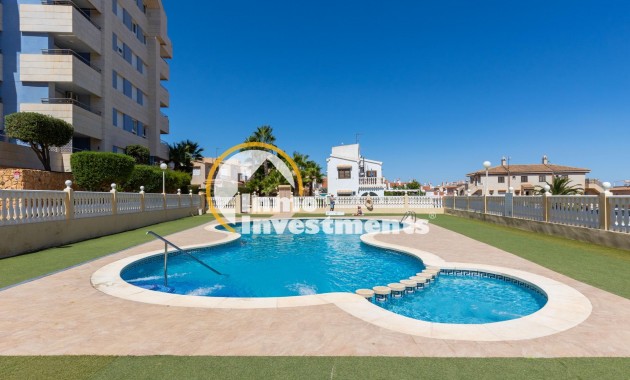 Reventa - Chalet independiente - Torrevieja