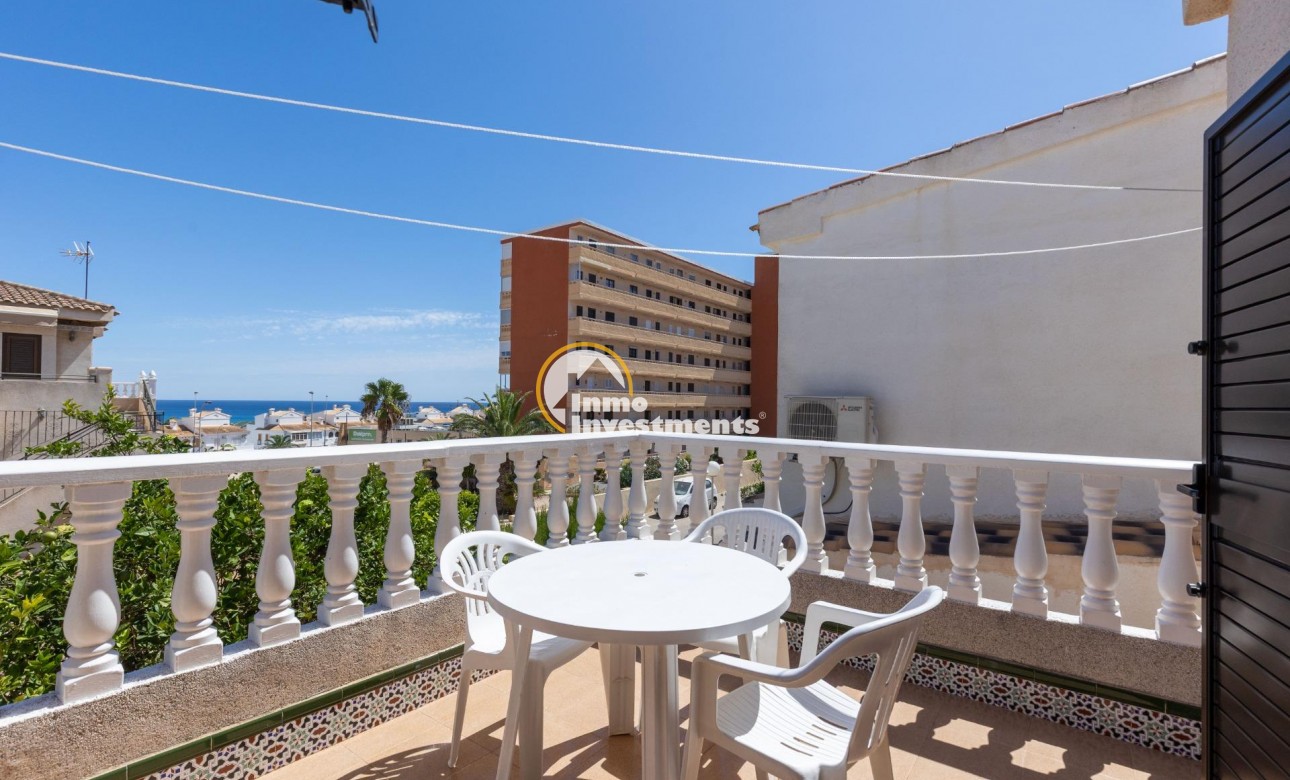 Reventa - Chalet independiente - Torrevieja