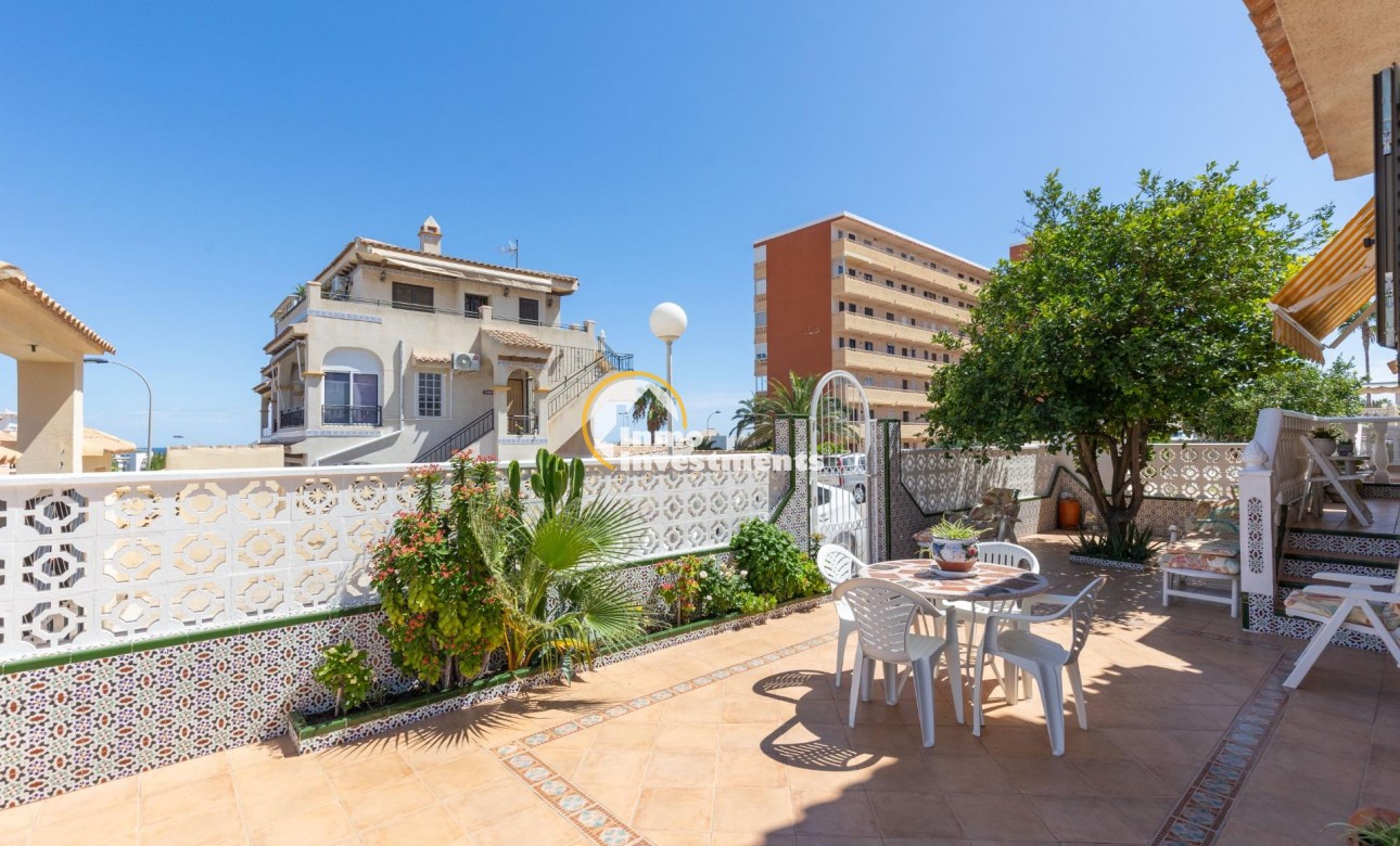 Reventa - Chalet independiente - Torrevieja