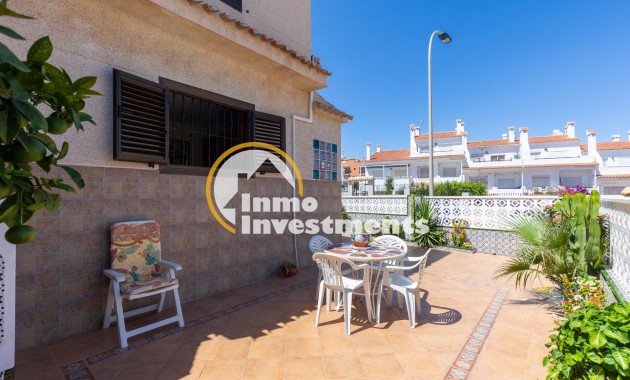 Reventa - Chalet independiente - Torrevieja