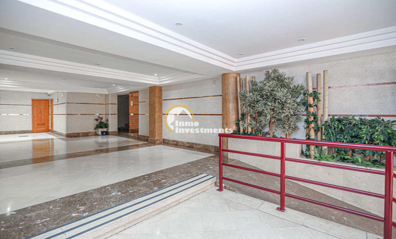 Resale - Apartment - La Mata