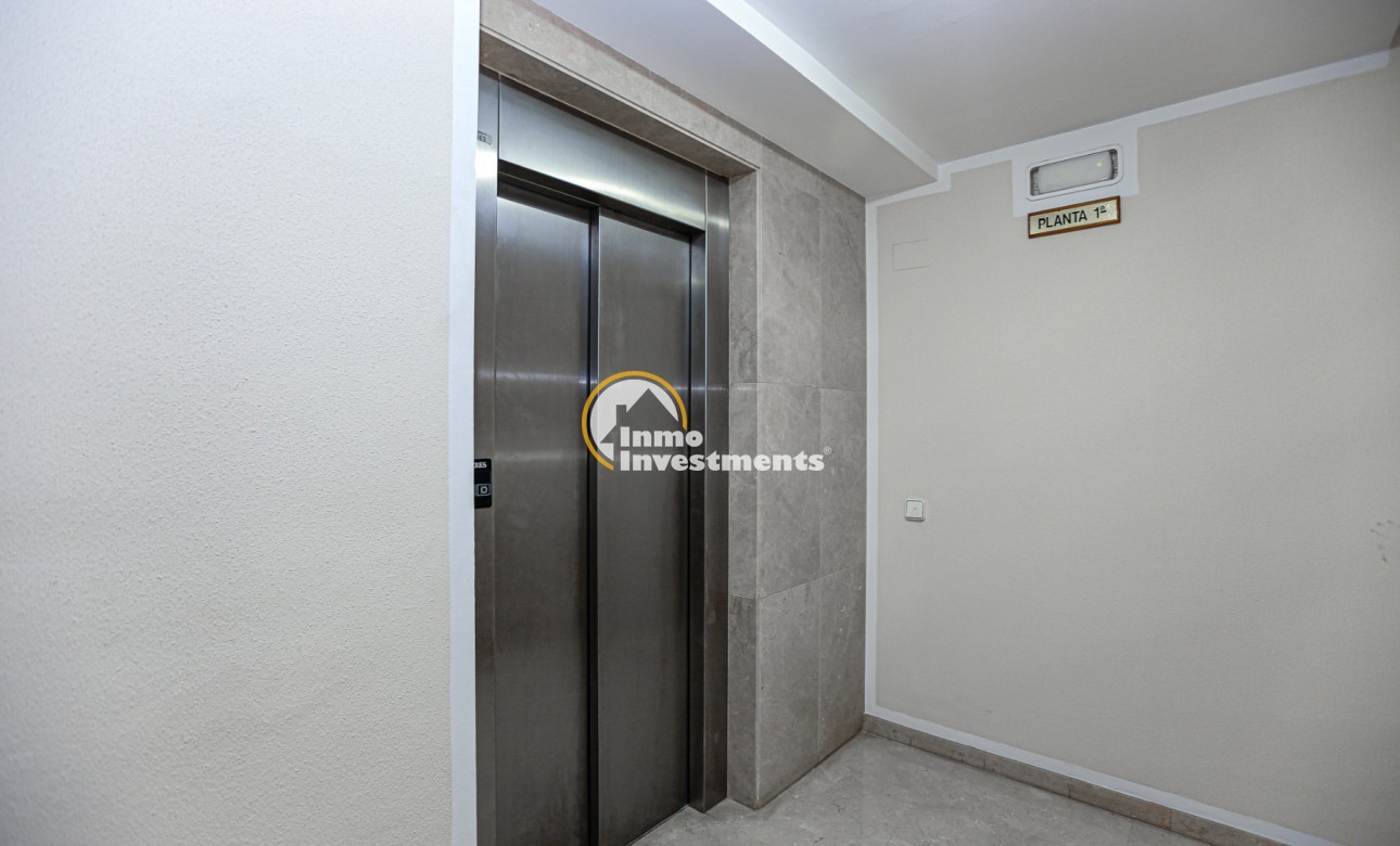 Resale - Apartment - La Mata