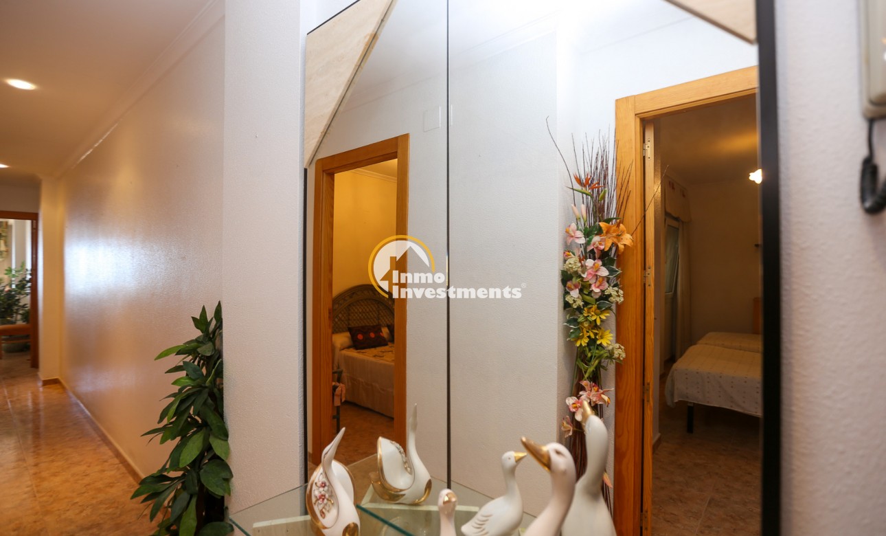 Resale - Apartment - La Mata