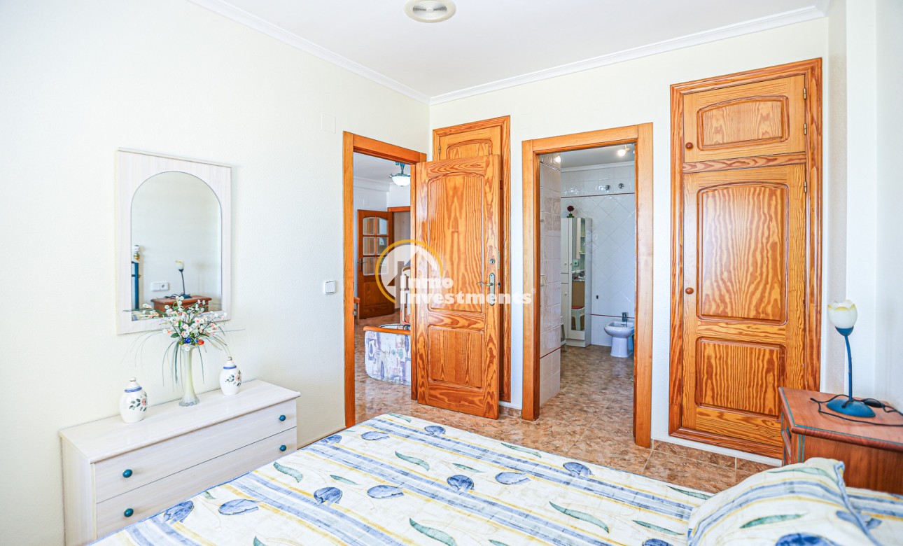 Resale - Apartment - La Mata