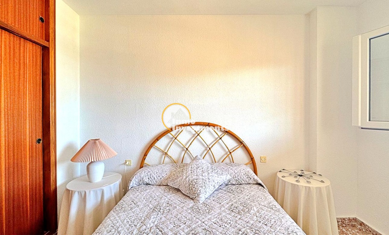 Gebrauchtimmobilien - Apartment - Punta Prima - Strandseite