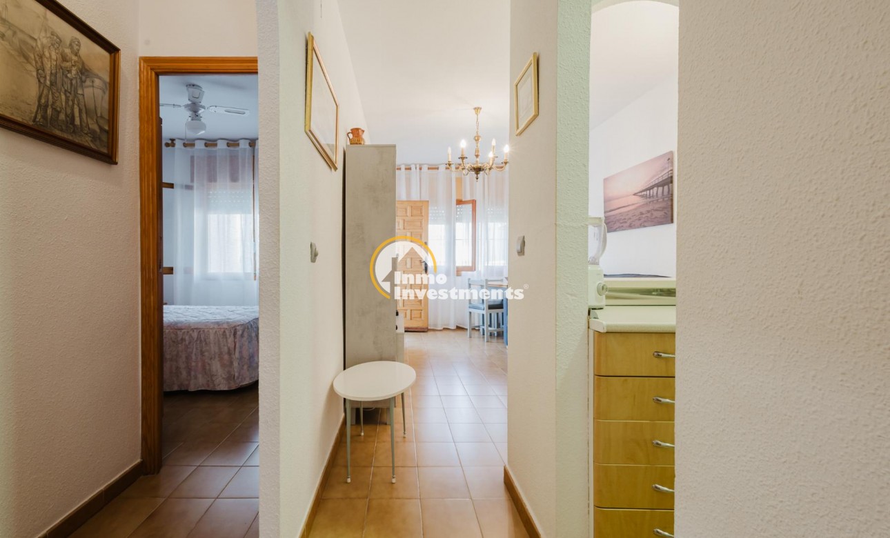 Resale - Bungalow - Torrevieja - Playa de los Naufragos