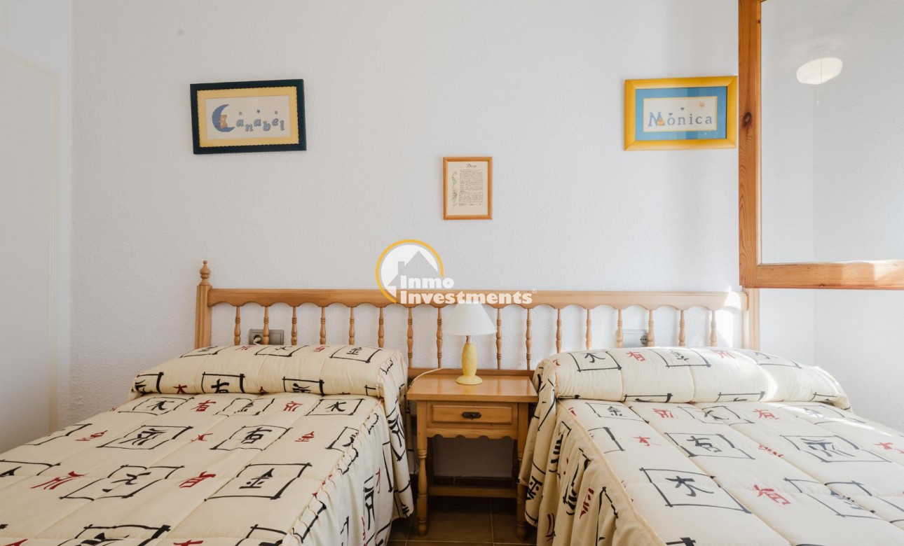 Resale - Bungalow - Torrevieja - Playa de los Naufragos