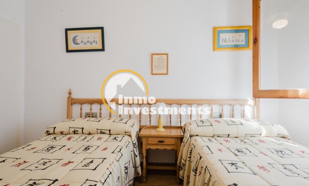 Resale - Bungalow - Torrevieja - Playa de los Naufragos