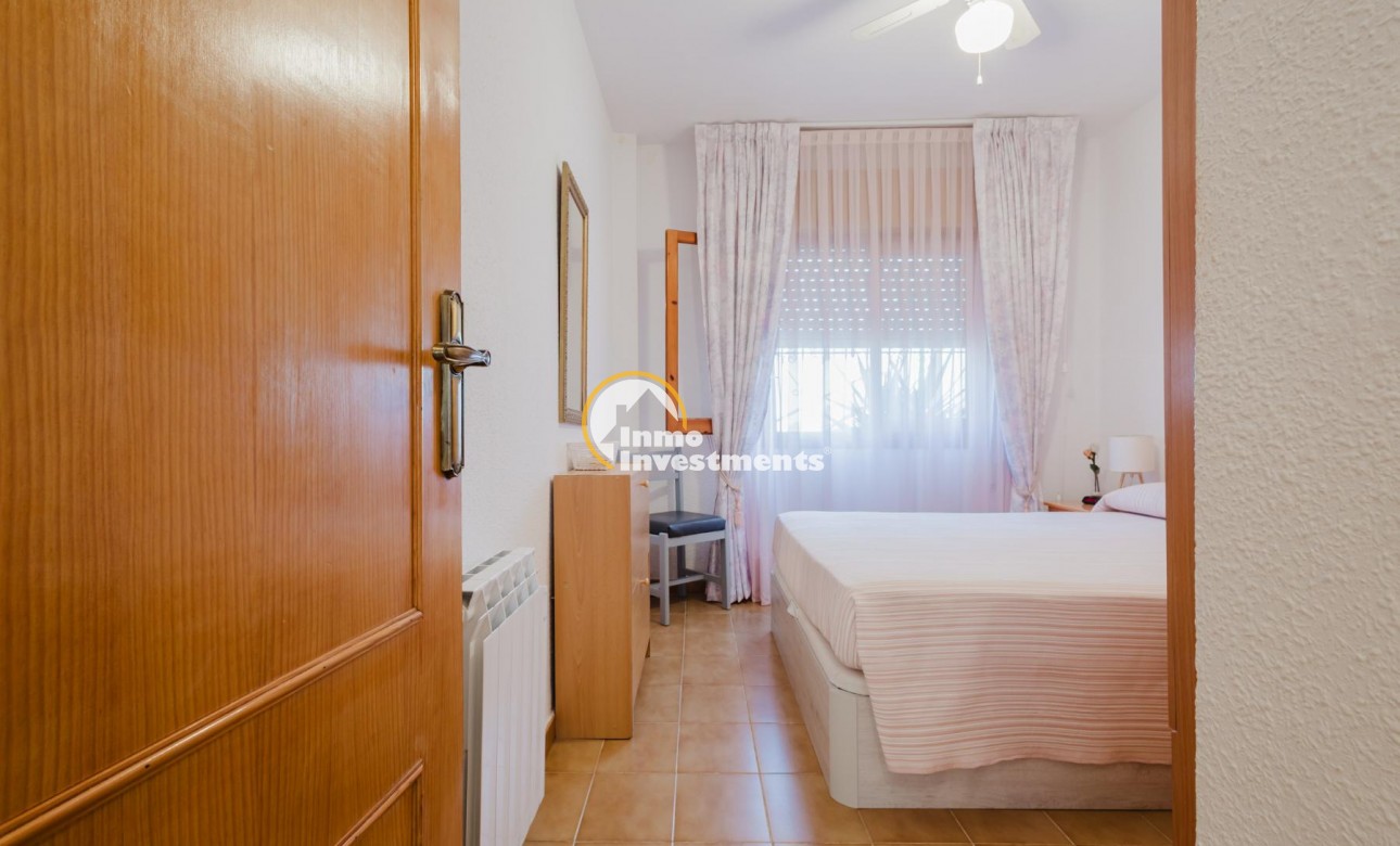 Resale - Bungalow - Torrevieja - Playa de los Naufragos