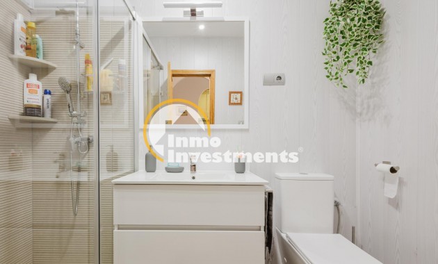 Resale - Bungalow - Torrevieja - Playa de los Naufragos