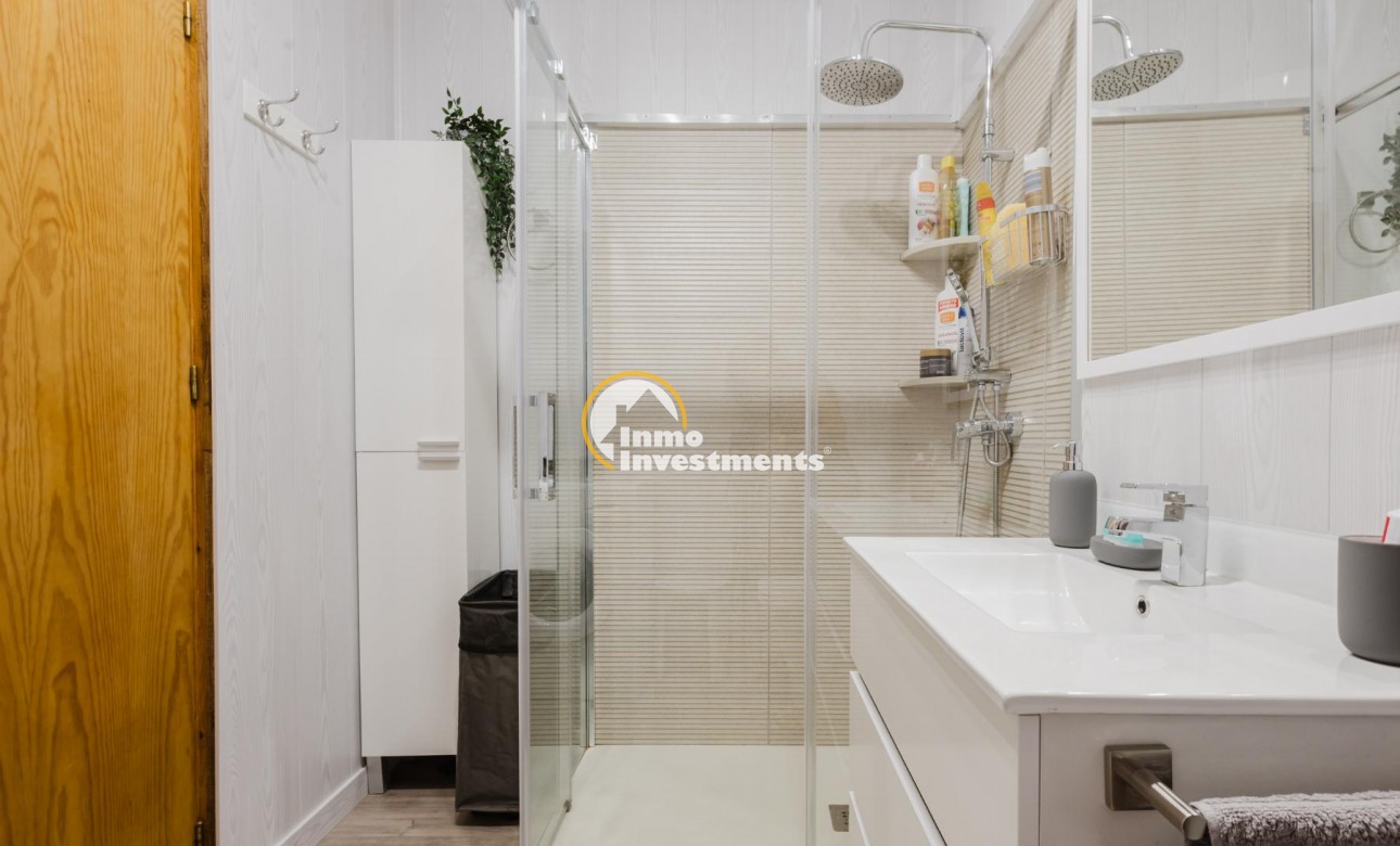 Resale - Bungalow - Torrevieja - Playa de los Naufragos