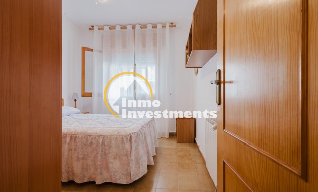 Resale - Bungalow - Torrevieja - Playa de los Naufragos