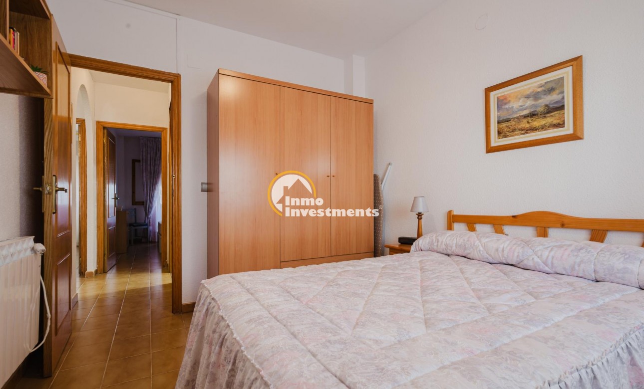 Resale - Bungalow - Torrevieja - Playa de los Naufragos