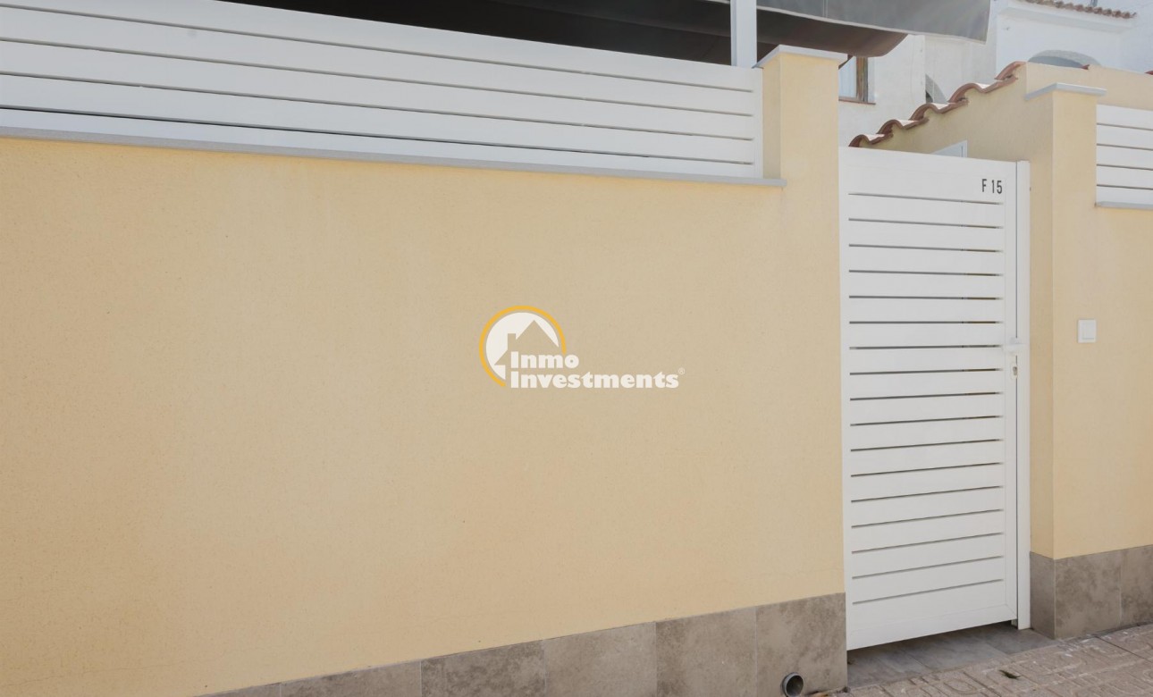Resale - Bungalow - Torrevieja - Playa de los Naufragos