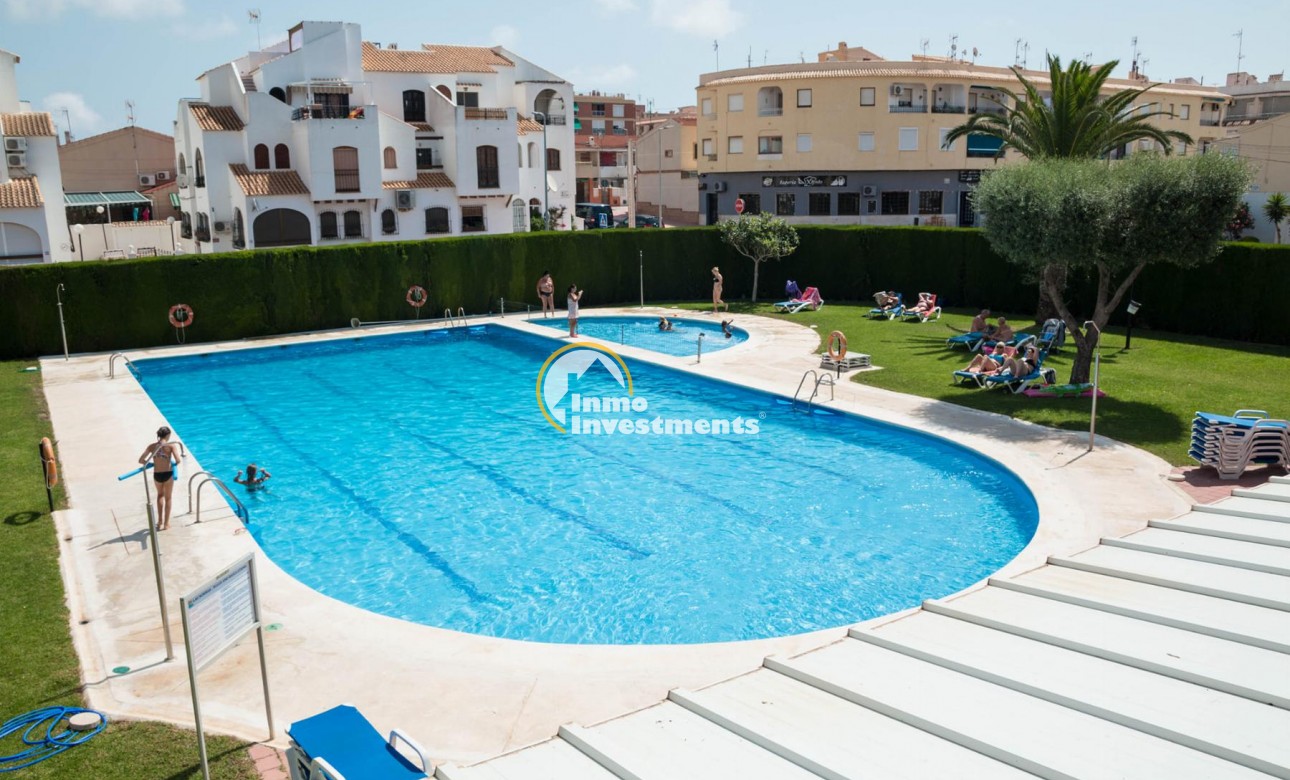 Resale - Bungalow - Torrevieja - Playa de los Naufragos