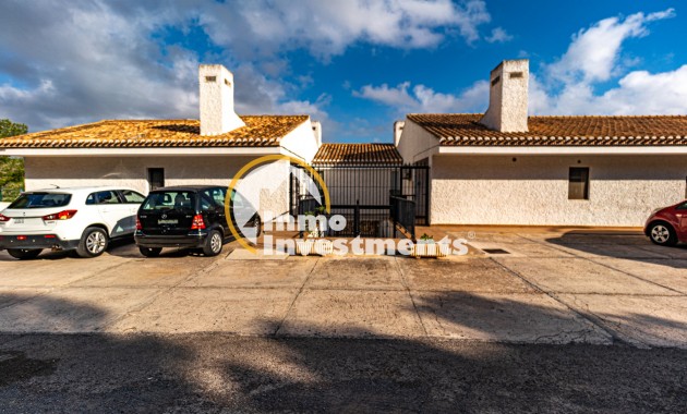 Resale - Apartment - Villamartin
