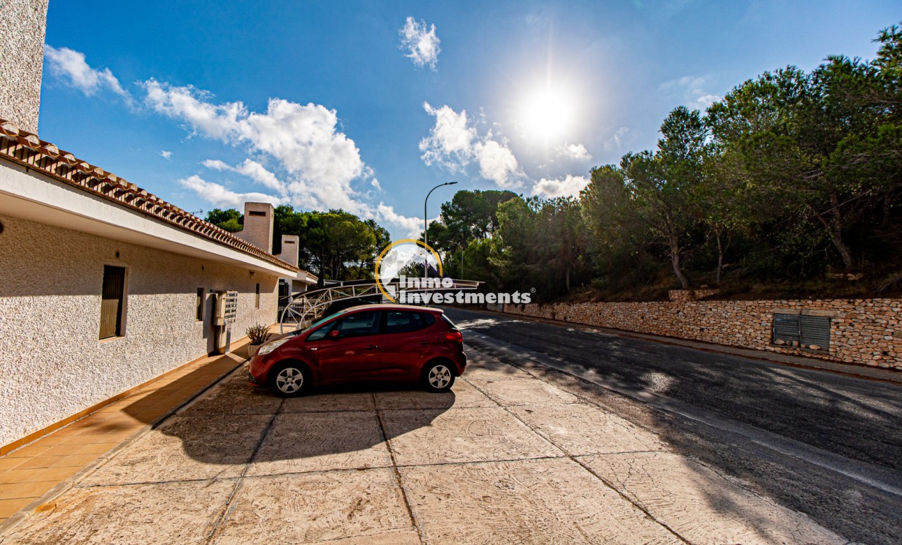 Resale - Apartment - Villamartin