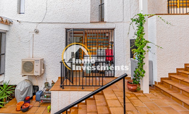Resale - Apartment - Villamartin