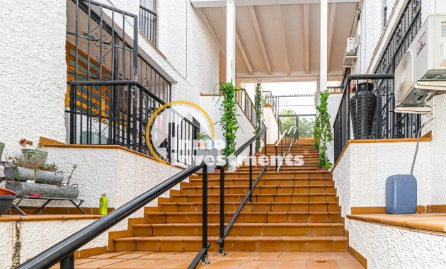 Resale - Apartment - Villamartin