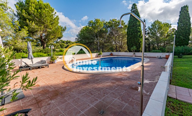 Resale - Apartment - Villamartin