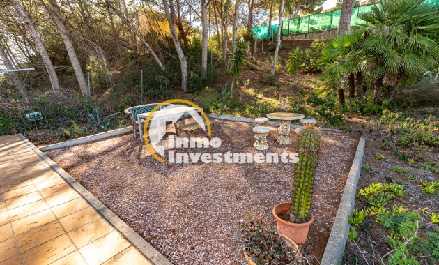 Resale - Apartment - Villamartin